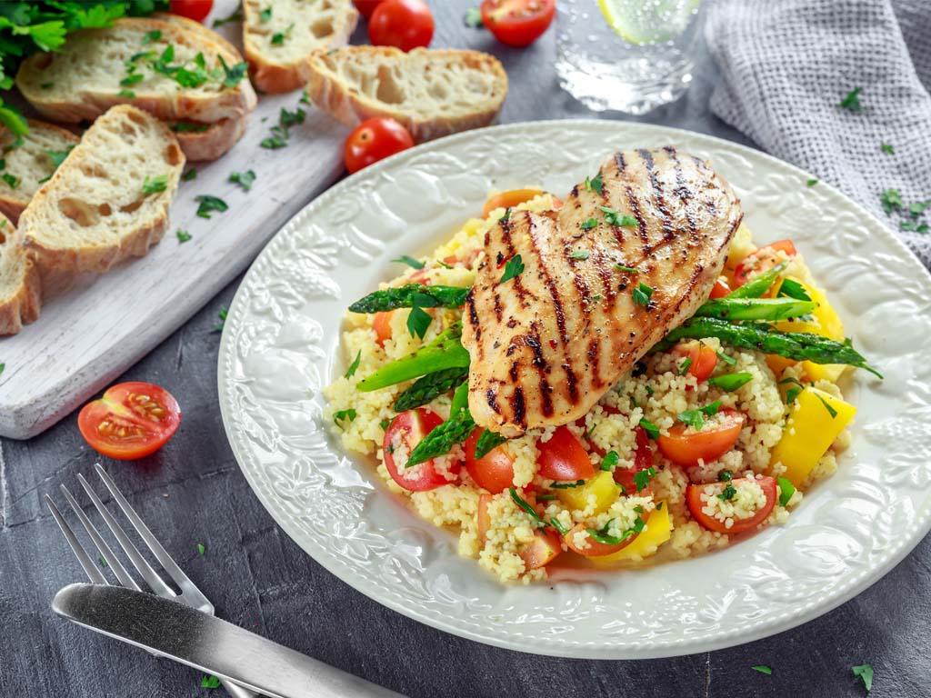 Quinoa with grilled chicken